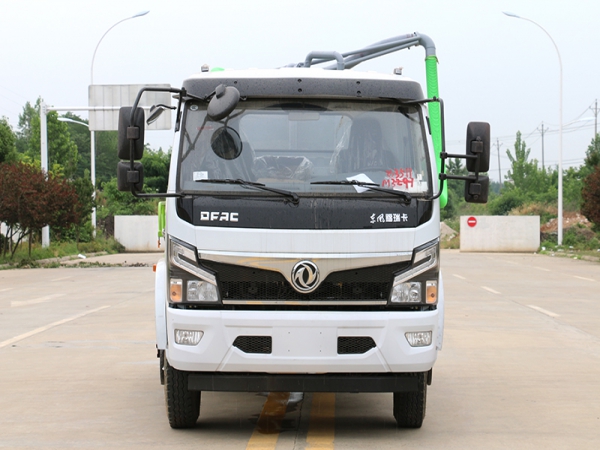 國(guó)六東風(fēng)大福瑞卡 9方 吸糞車(chē)