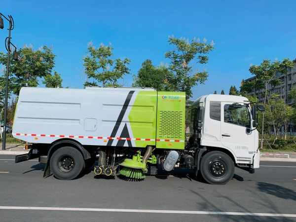 國六東風天錦干掃車